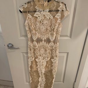 White/cream lace dress